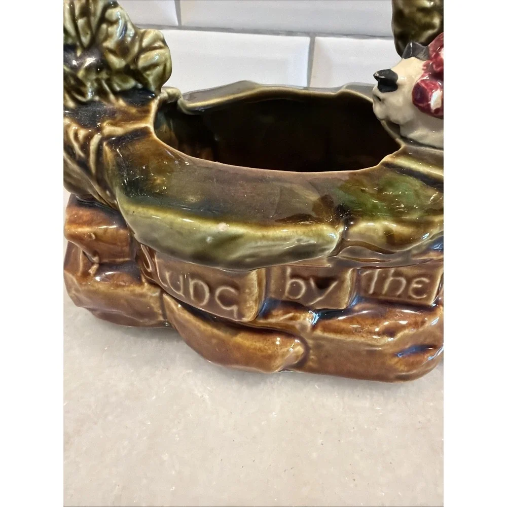 VINTAGE MCCOY CAT AT WELL PLANTER Stung by the Splendor of a Sudden Thought